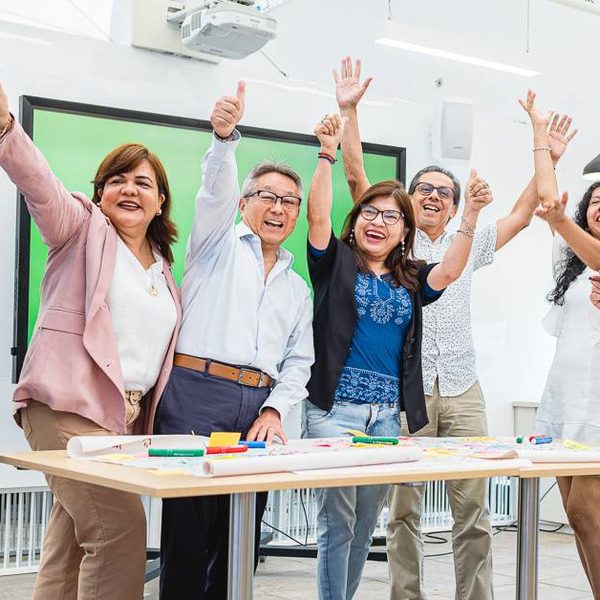  La edad no define una etapa: mitos sobre las personas 50+ que debemos cuestionar